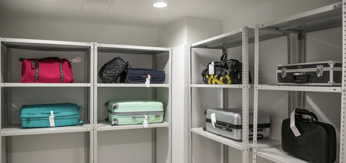 Storage rooms and safes in Maxima Zarya